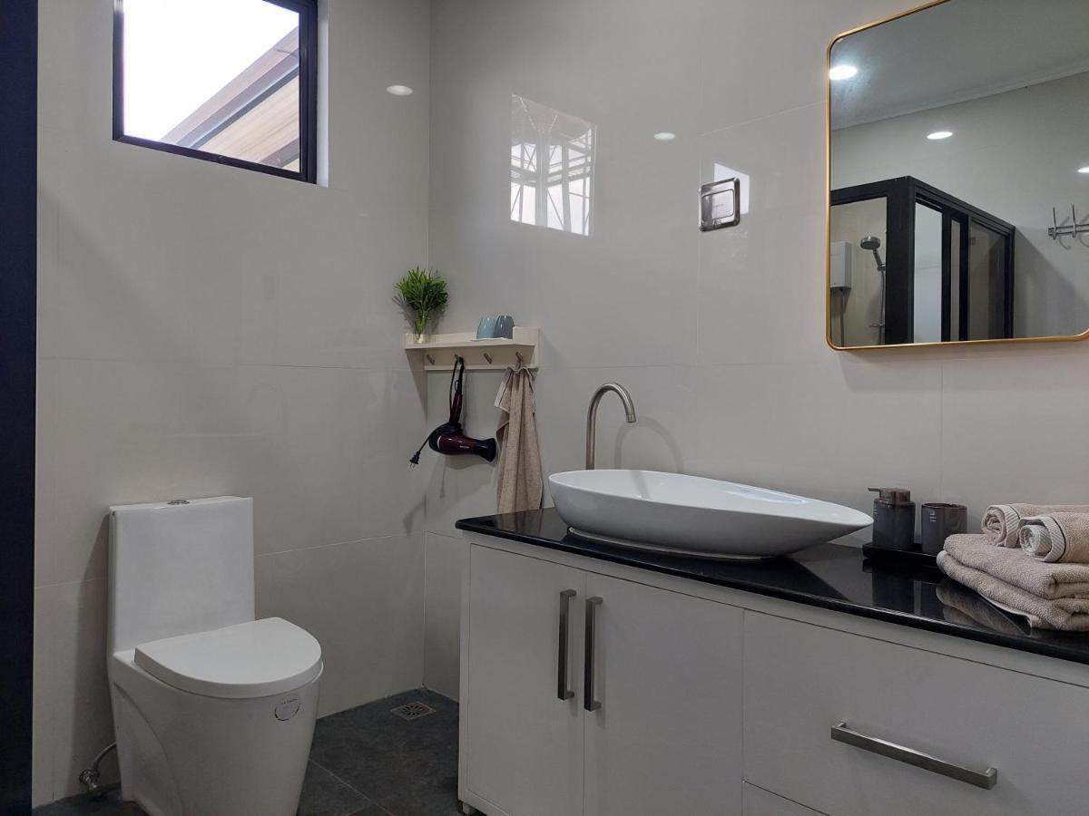 Matteo'S Hus Villa Rental Zamboanguita  Екстериор снимка